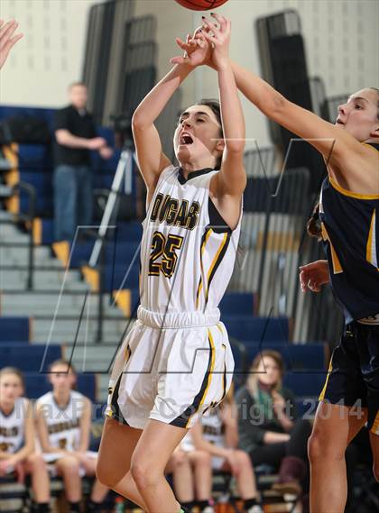 Thumbnail 3 in Victor vs. Honeoye Falls-Lima photogallery.