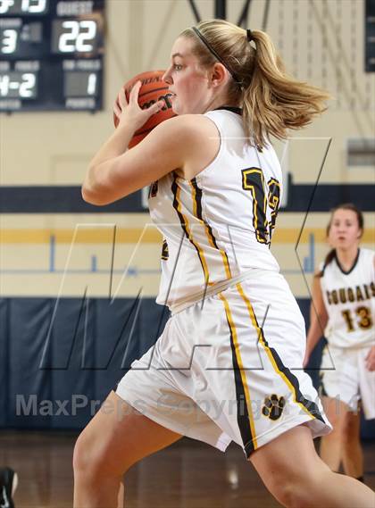 Thumbnail 1 in Victor vs. Honeoye Falls-Lima photogallery.