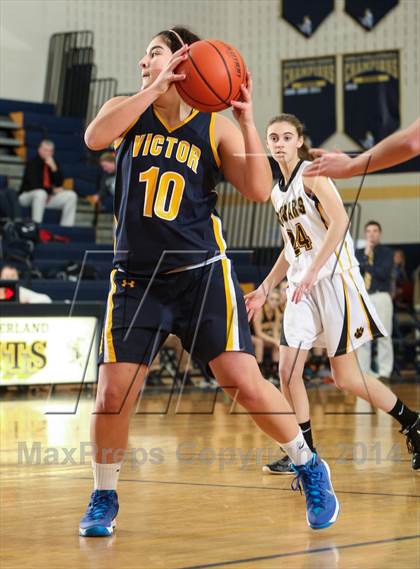 Thumbnail 3 in Victor vs. Honeoye Falls-Lima photogallery.