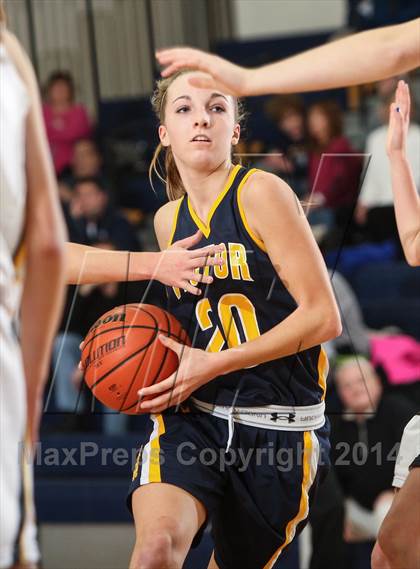 Thumbnail 2 in Victor vs. Honeoye Falls-Lima photogallery.
