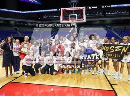 Thumbnail 2 in Wagner vs. Ryan (UIL 5A Basketball Division I Final Medal Ceremony) photogallery.