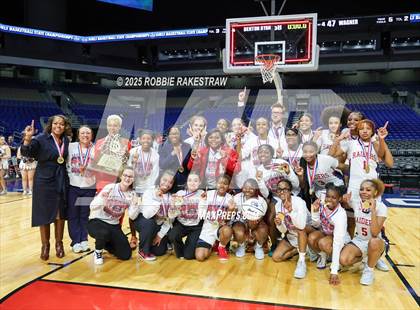 Thumbnail 1 in Wagner vs. Ryan (UIL 5A Basketball Division I Final Medal Ceremony) photogallery.
