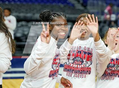 Thumbnail 1 in Wagner vs. Ryan (UIL 5A Basketball Division I Final Medal Ceremony) photogallery.