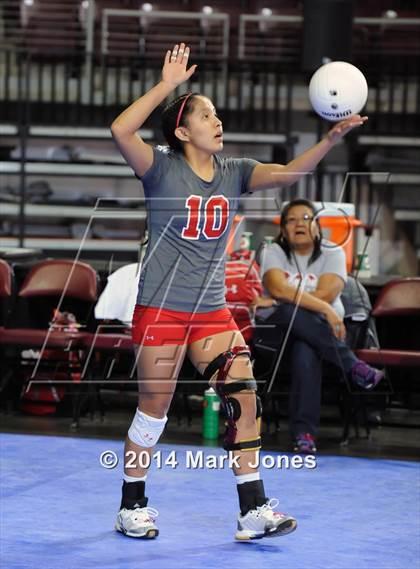 Thumbnail 3 in Monument Valley vs. Cactus (AIA D3 Final) photogallery.