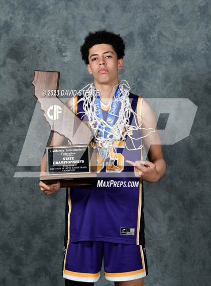 Thumbnail 2 in Valencia (CIF State D4 Award Photos) photogallery.