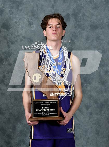 Thumbnail 2 in Valencia (CIF State D4 Award Photos) photogallery.