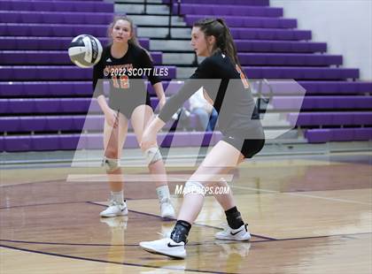Thumbnail 1 in New Lexington vs Marietta (OHSAA D2 District) photogallery.