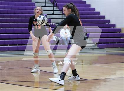Thumbnail 2 in New Lexington vs Marietta (OHSAA D2 District) photogallery.