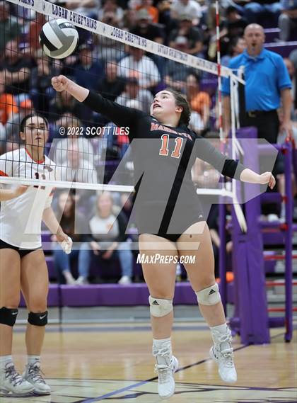 Thumbnail 1 in New Lexington vs Marietta (OHSAA D2 District) photogallery.