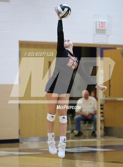Thumbnail 1 in New Lexington vs Marietta (OHSAA D2 District) photogallery.