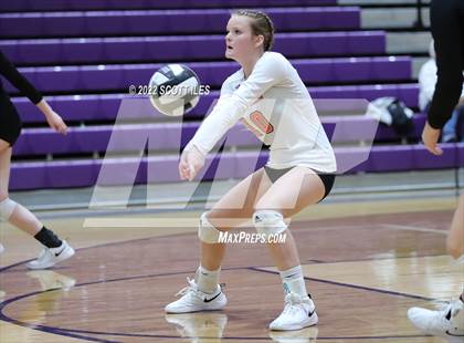 Thumbnail 2 in New Lexington vs Marietta (OHSAA D2 District) photogallery.