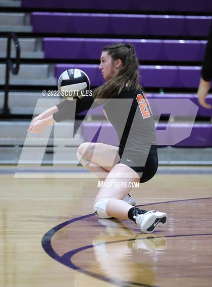 Thumbnail 2 in New Lexington vs Marietta (OHSAA D2 District) photogallery.