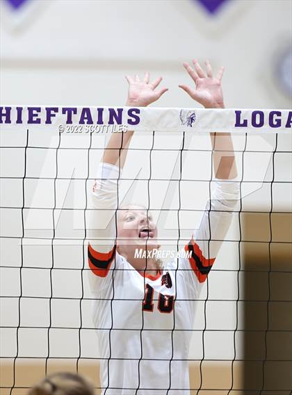 Thumbnail 1 in New Lexington vs Marietta (OHSAA D2 District) photogallery.