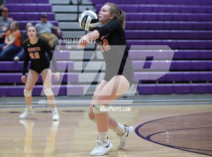 Thumbnail 2 in New Lexington vs Marietta (OHSAA D2 District) photogallery.