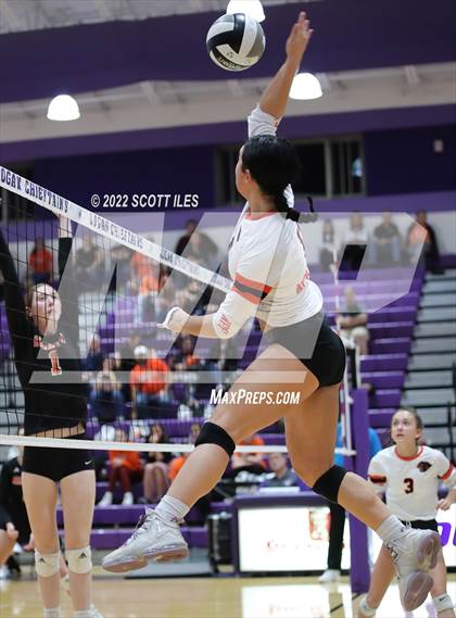 Thumbnail 2 in New Lexington vs Marietta (OHSAA D2 District) photogallery.