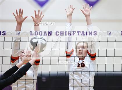 Thumbnail 1 in New Lexington vs Marietta (OHSAA D2 District) photogallery.