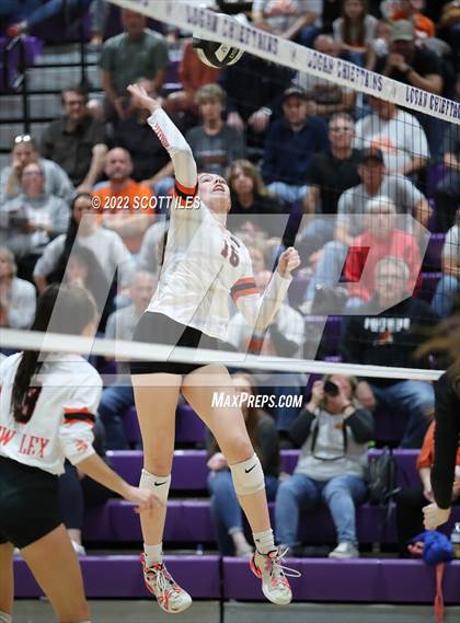 Thumbnail 3 in New Lexington vs Marietta (OHSAA D2 District) photogallery.