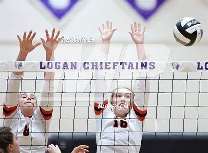 Thumbnail 2 in New Lexington vs Marietta (OHSAA D2 District) photogallery.