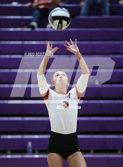 Thumbnail 3 in New Lexington vs Marietta (OHSAA D2 District) photogallery.