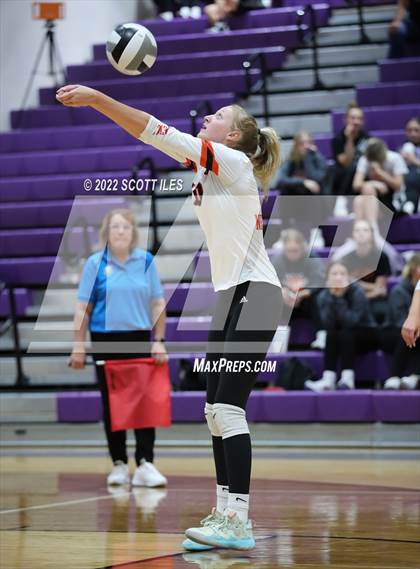 Thumbnail 3 in New Lexington vs Marietta (OHSAA D2 District) photogallery.