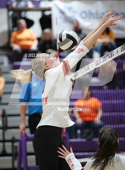 Thumbnail 2 in New Lexington vs Marietta (OHSAA D2 District) photogallery.