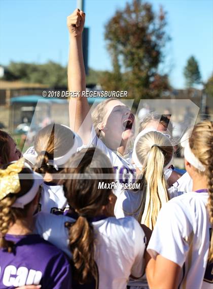 Thumbnail 2 in Mountain View vs Holy Family (CHSAA 4A Final) photogallery.
