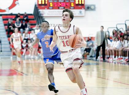 Thumbnail 2 in Glenwood vs. East St. Louis (IHSA Class 3A District Championship) photogallery.