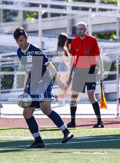 Thumbnail 1 in Glacier Peak vs Skyline (WIAA 4A Quarterfinal) photogallery.