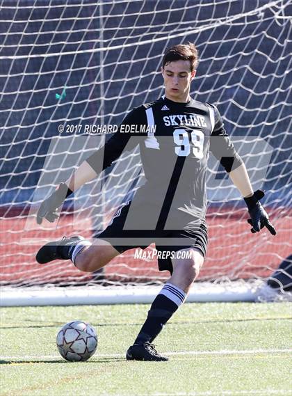 Thumbnail 2 in Glacier Peak vs Skyline (WIAA 4A Quarterfinal) photogallery.