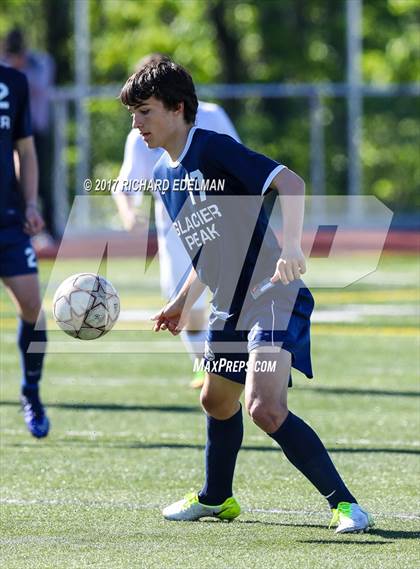 Thumbnail 1 in Glacier Peak vs Skyline (WIAA 4A Quarterfinal) photogallery.