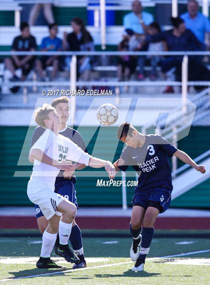 Thumbnail 2 in Glacier Peak vs Skyline (WIAA 4A Quarterfinal) photogallery.