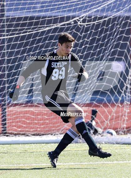 Thumbnail 2 in Glacier Peak vs Skyline (WIAA 4A Quarterfinal) photogallery.