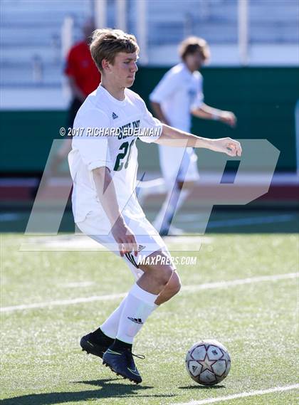 Thumbnail 2 in Glacier Peak vs Skyline (WIAA 4A Quarterfinal) photogallery.