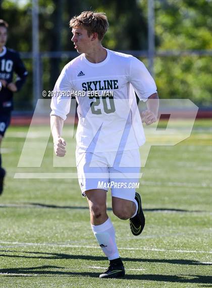Thumbnail 2 in Glacier Peak vs Skyline (WIAA 4A Quarterfinal) photogallery.