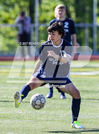 Thumbnail 3 in Glacier Peak vs Skyline (WIAA 4A Quarterfinal) photogallery.