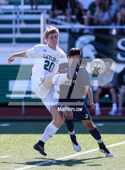 Thumbnail 2 in Glacier Peak vs Skyline (WIAA 4A Quarterfinal) photogallery.