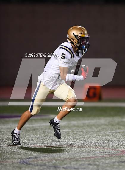 Thumbnail 2 in Mater Dei Catholic @ Carlsbad photogallery.