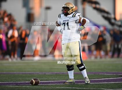 Thumbnail 3 in Mater Dei Catholic @ Carlsbad photogallery.