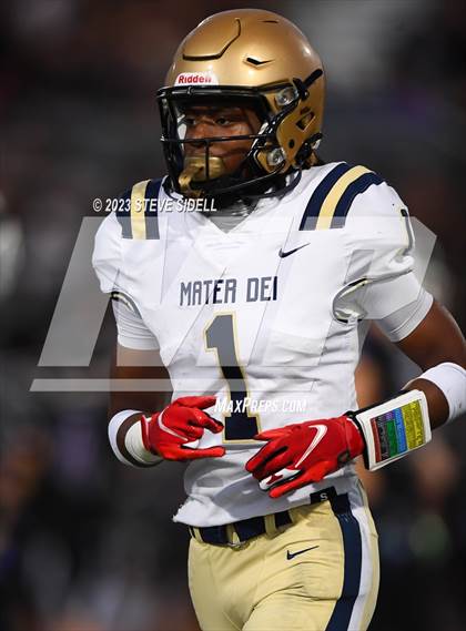 Thumbnail 3 in Mater Dei Catholic @ Carlsbad photogallery.