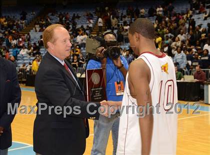 Thumbnail 1 in Rocky Mount vs. Hickory (NCHSAA 3A Final) photogallery.