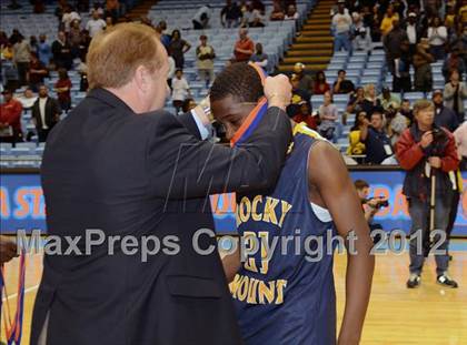 Thumbnail 2 in Rocky Mount vs. Hickory (NCHSAA 3A Final) photogallery.