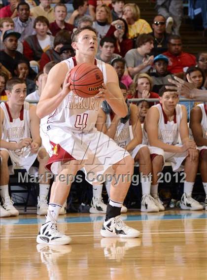 Thumbnail 2 in Rocky Mount vs. Hickory (NCHSAA 3A Final) photogallery.