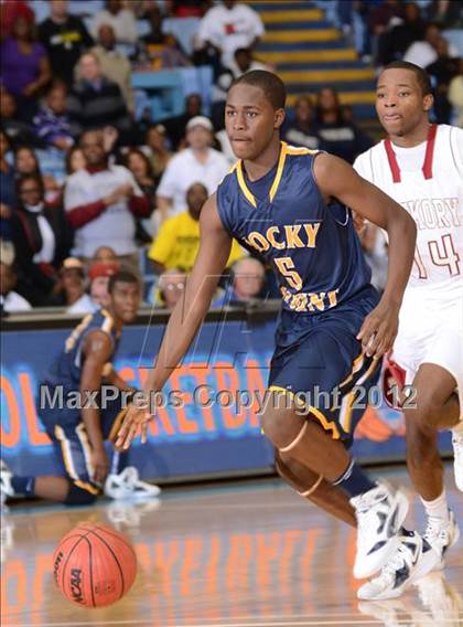 Thumbnail 3 in Rocky Mount vs. Hickory (NCHSAA 3A Final) photogallery.