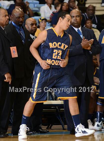 Thumbnail 1 in Rocky Mount vs. Hickory (NCHSAA 3A Final) photogallery.