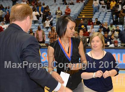 Thumbnail 2 in Rocky Mount vs. Hickory (NCHSAA 3A Final) photogallery.