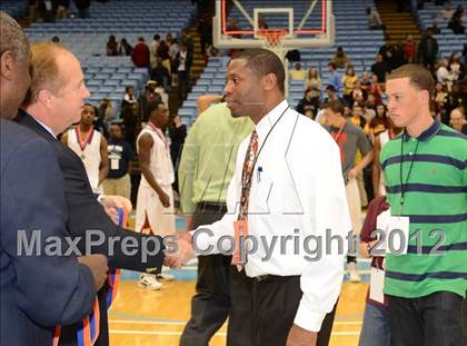 Thumbnail 2 in Rocky Mount vs. Hickory (NCHSAA 3A Final) photogallery.