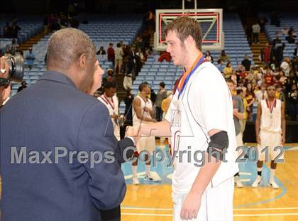 Thumbnail 2 in Rocky Mount vs. Hickory (NCHSAA 3A Final) photogallery.