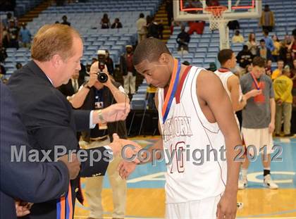 Thumbnail 3 in Rocky Mount vs. Hickory (NCHSAA 3A Final) photogallery.