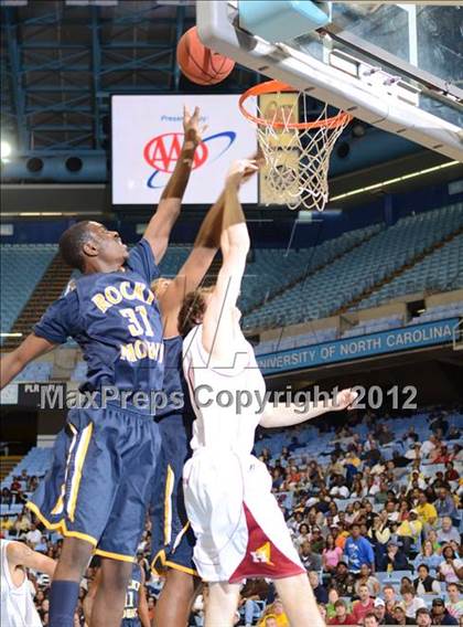 Thumbnail 2 in Rocky Mount vs. Hickory (NCHSAA 3A Final) photogallery.