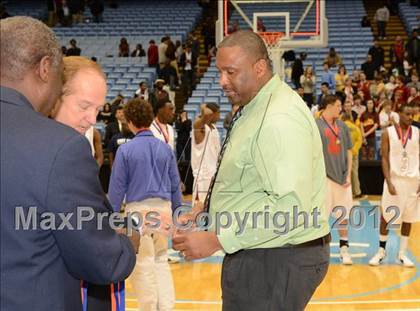 Thumbnail 1 in Rocky Mount vs. Hickory (NCHSAA 3A Final) photogallery.